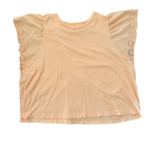 Old Navy Peach Short Sleeve Eyelet Flutter Sleeve Top - Picture 6 of 9